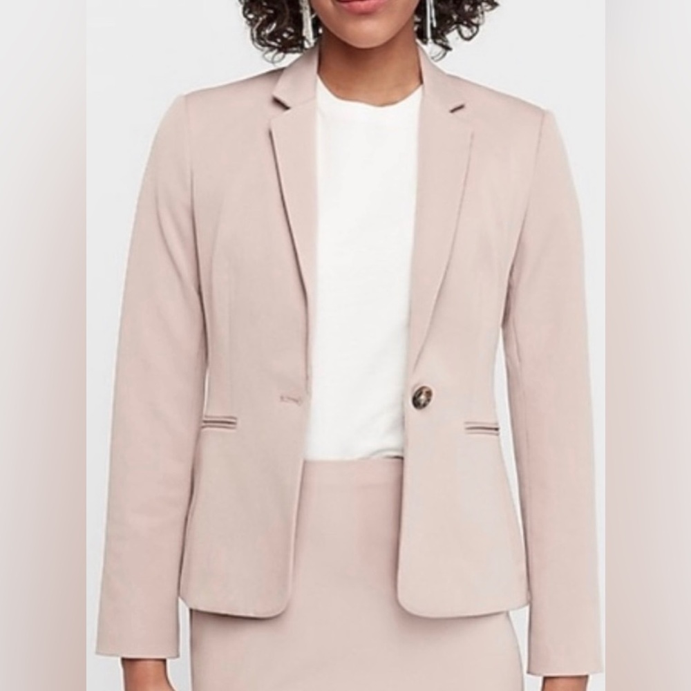 Express Women’s Blazer - Picture 2 of 7